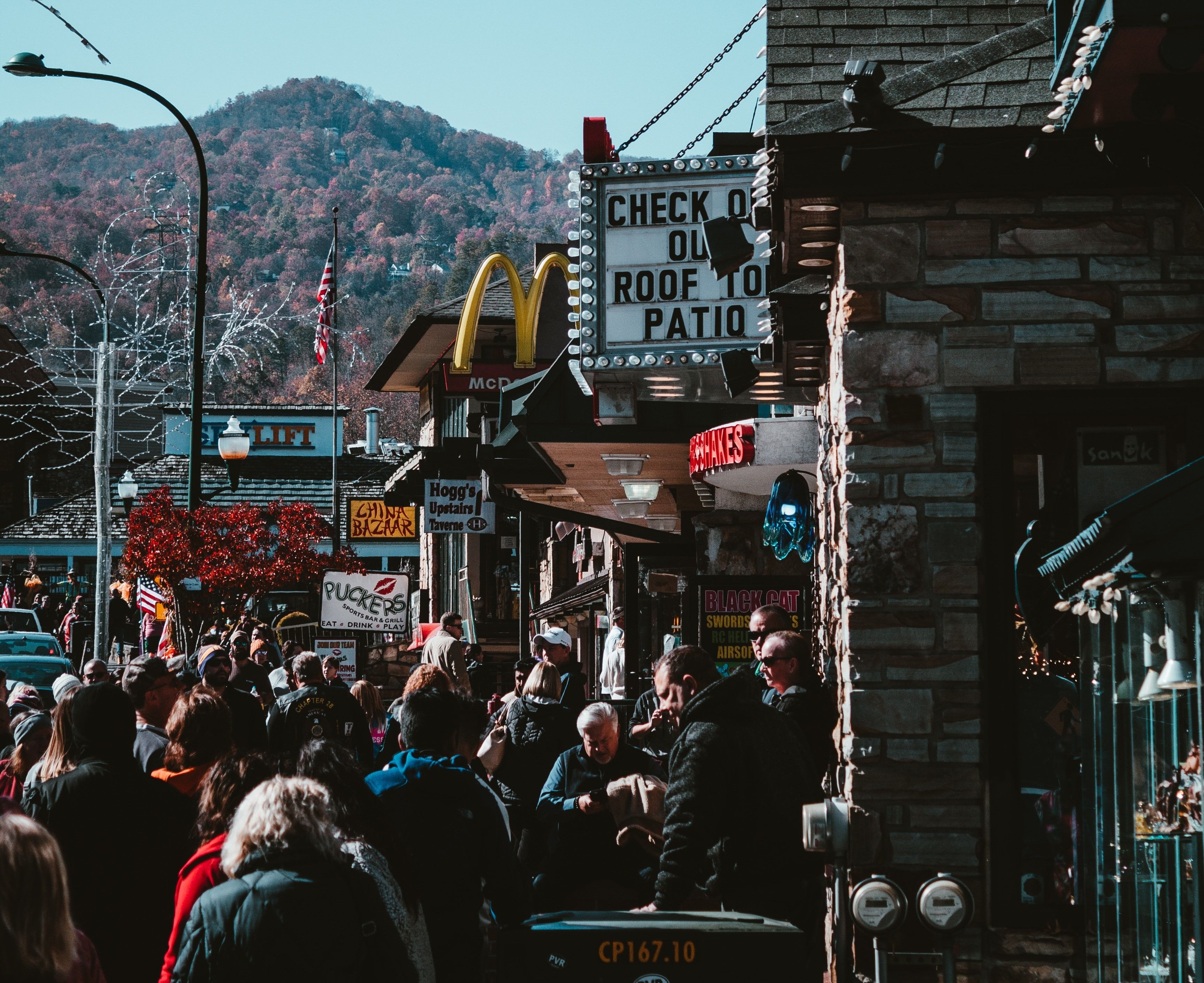 A crowd of people on the streets of Gatlinburg, Tennessee, USA