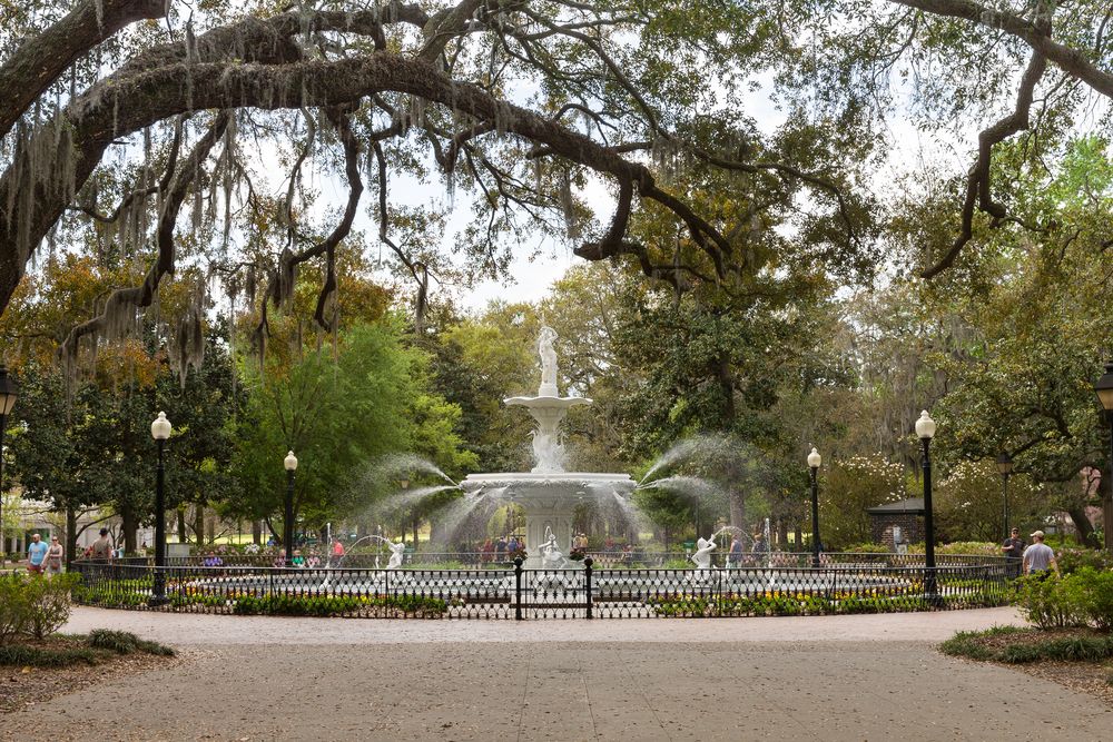 The Perfect 3-Day Fall Weekend Itinerary In Charming Savannah