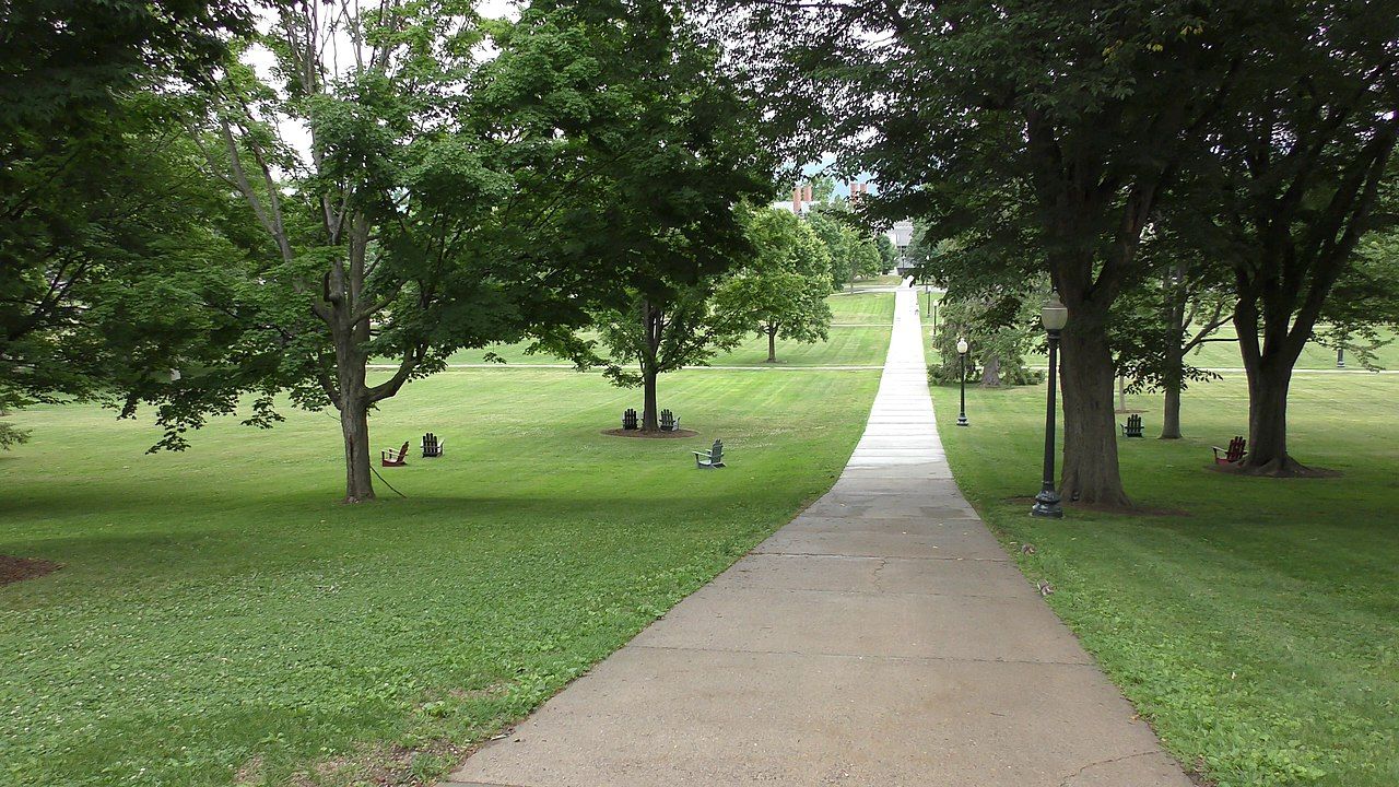 Tour of Middlebury College, Vermont, USA