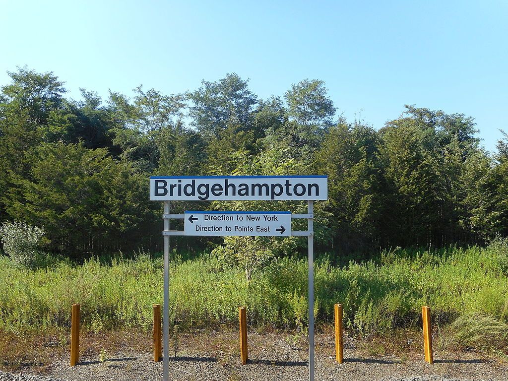 Bridgehampton sign New York