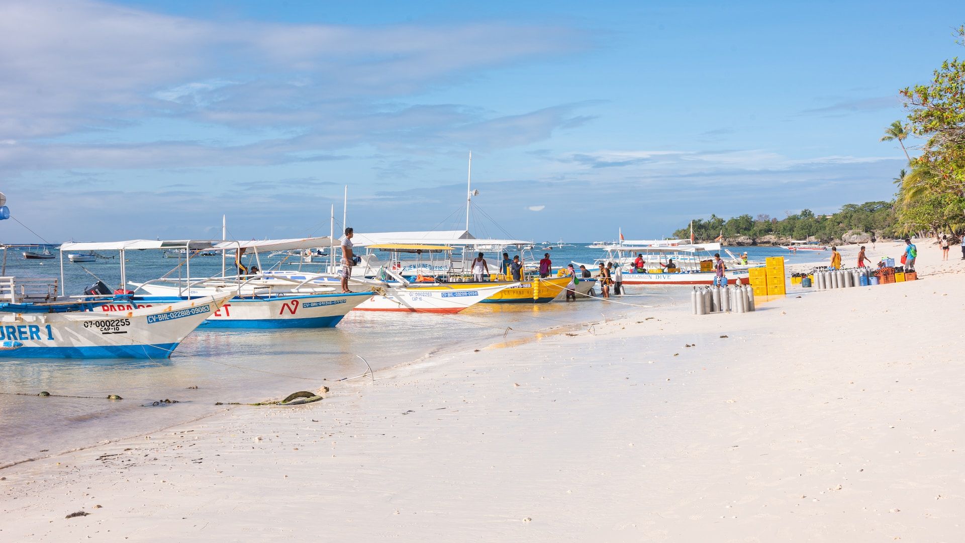 Alona Beach sa Pilipinas
