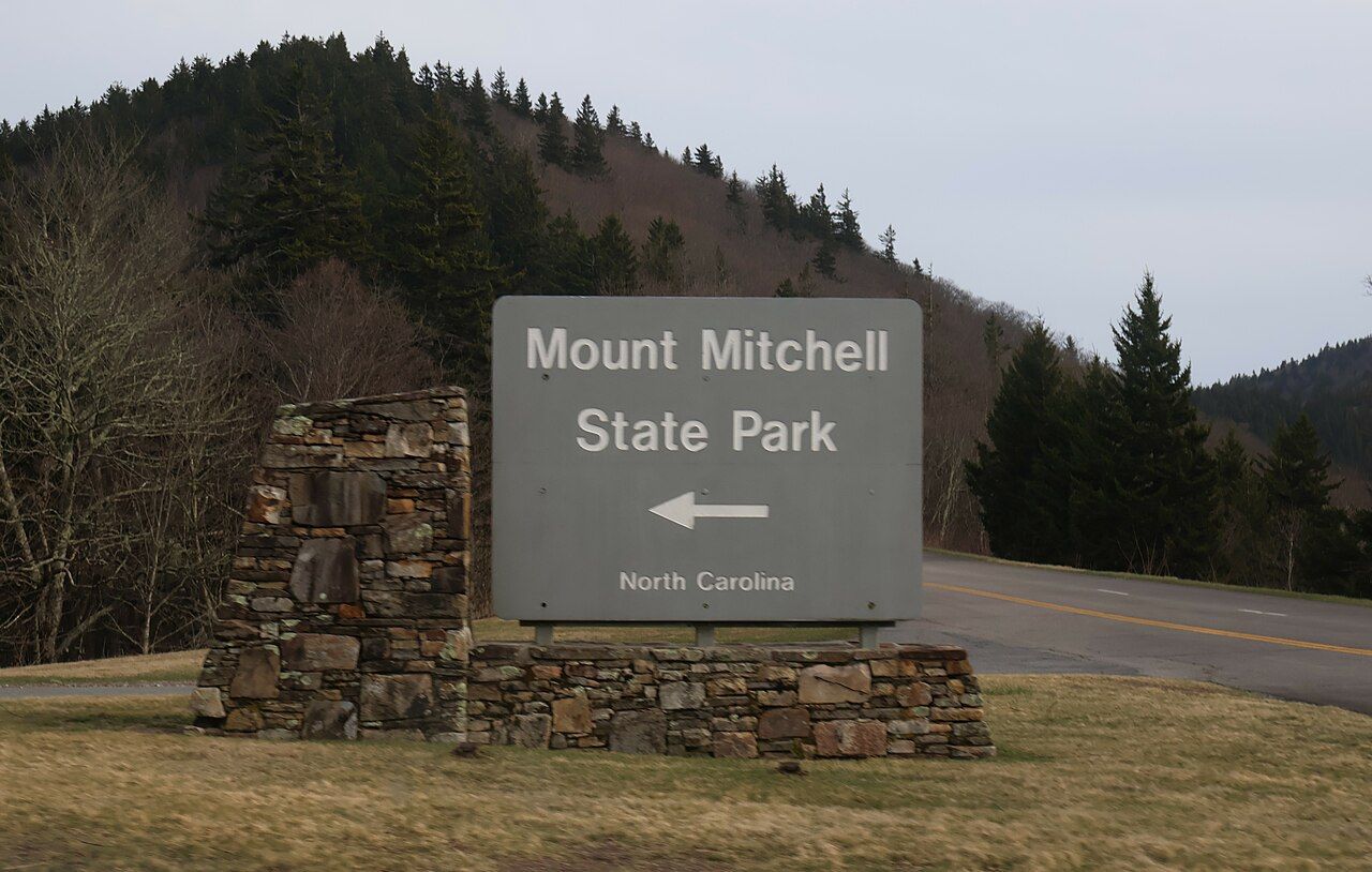 Entrance sign to Mount Mitchell State Park