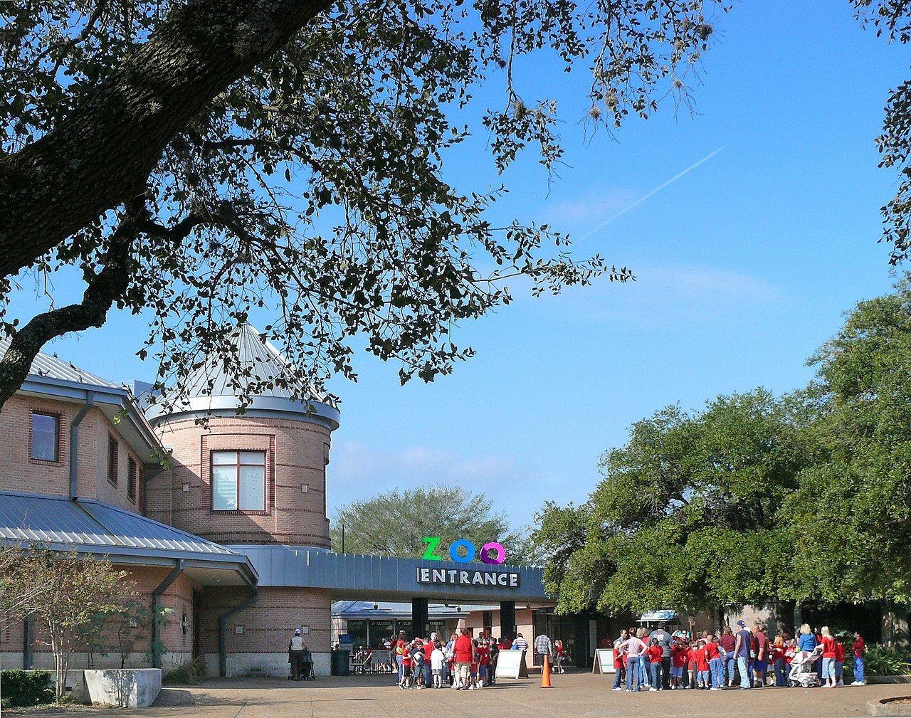 Entrance to the Houston Zoo