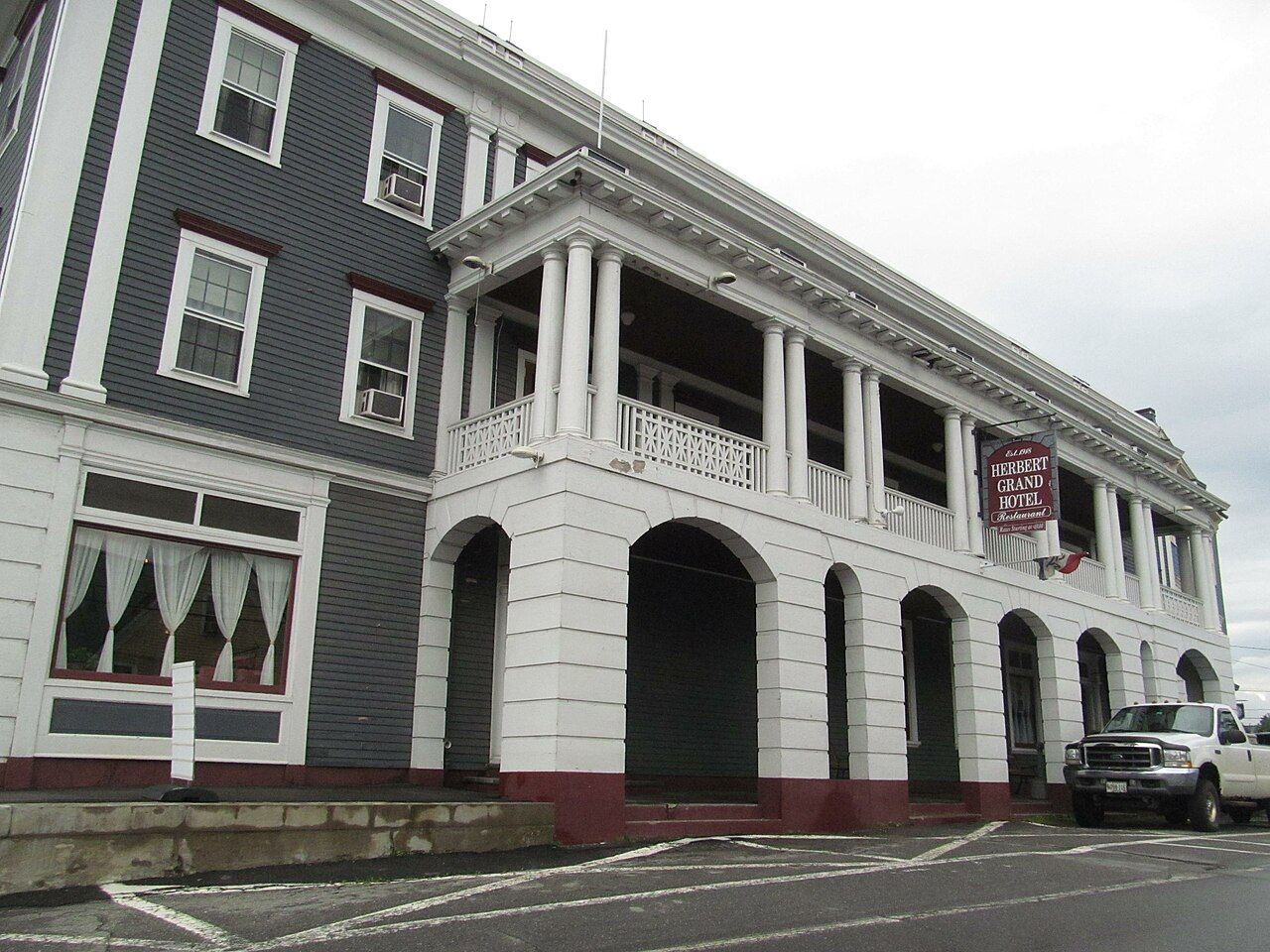 10 Small Towns In Maine Where You Can Retire For Less Than 2,000 A Month