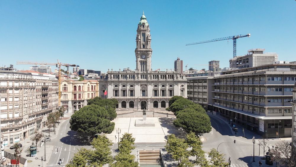 The Porto City Hall is perched atop the Avenida dos Aliados