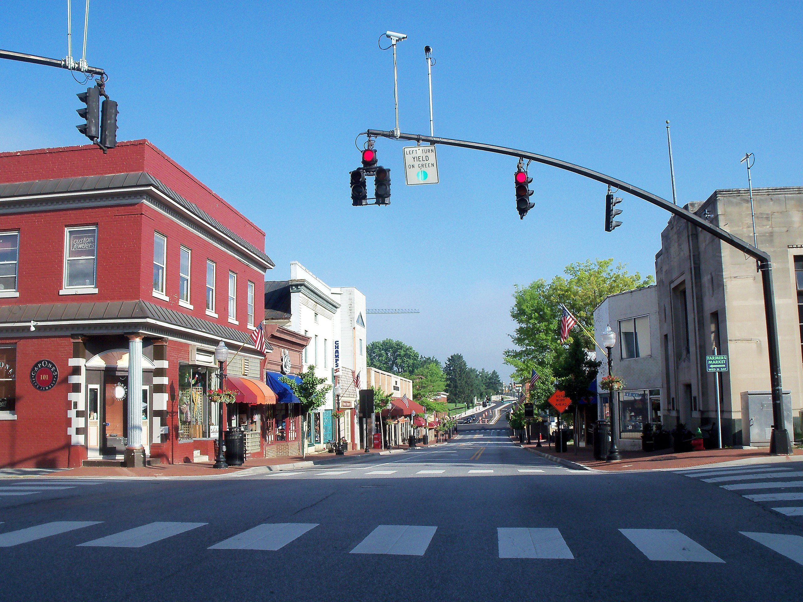 Rustic Retreats 10 Small Towns For The Perfect Cozy Fall Escape in