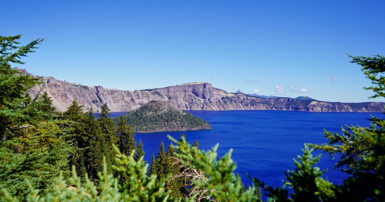 Crater Lake National Park, a hiker's paradise in Oregon