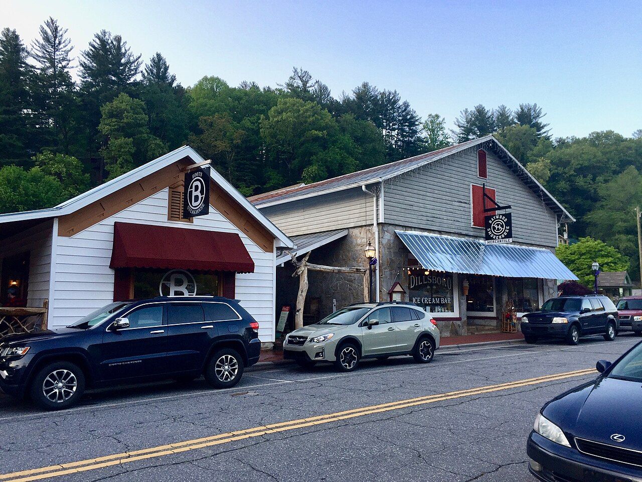 10 Cozy Towns To Retire To In The U.S.