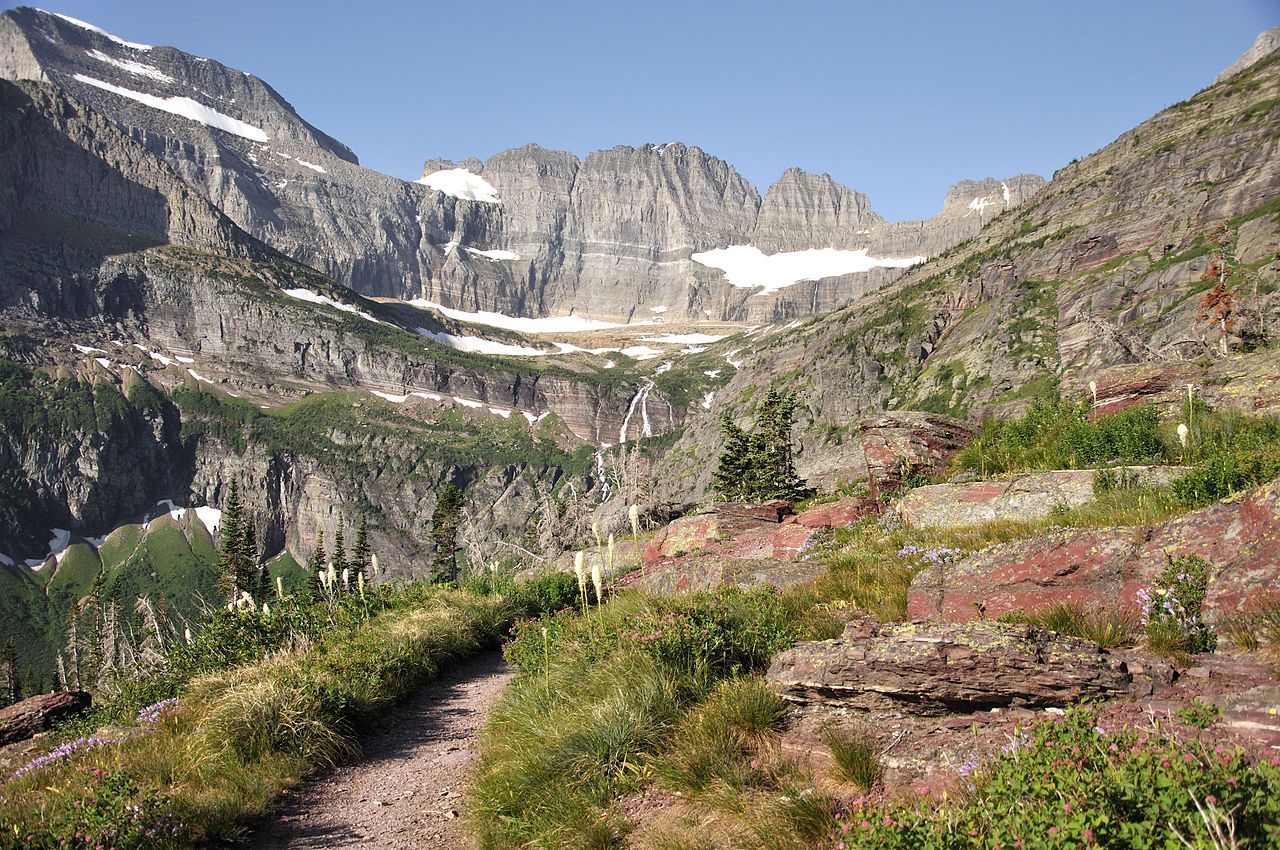 Grinnell Glacier Trail, Many Glacier Valley. 