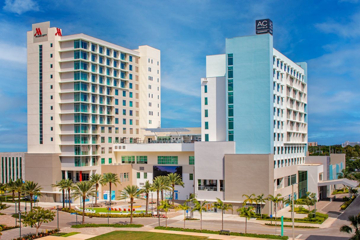 Exterior view of Marriott Fort Lauderdale Airport