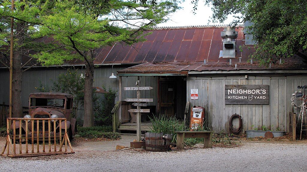 Neighbors Kitchen and Yard, Bastrop, Texas