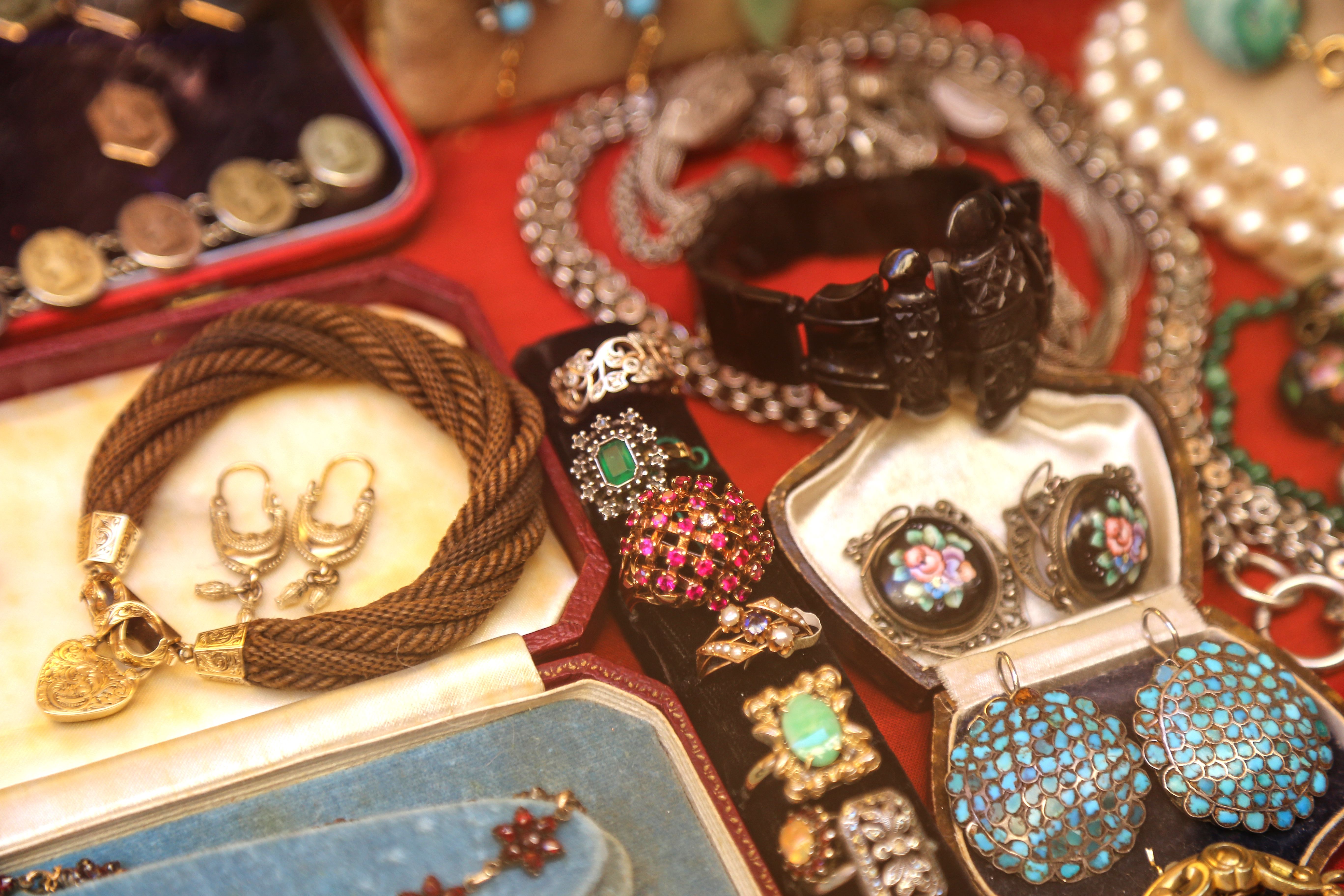 10 Things To Buy In New York City If You're Visiting For The First Time