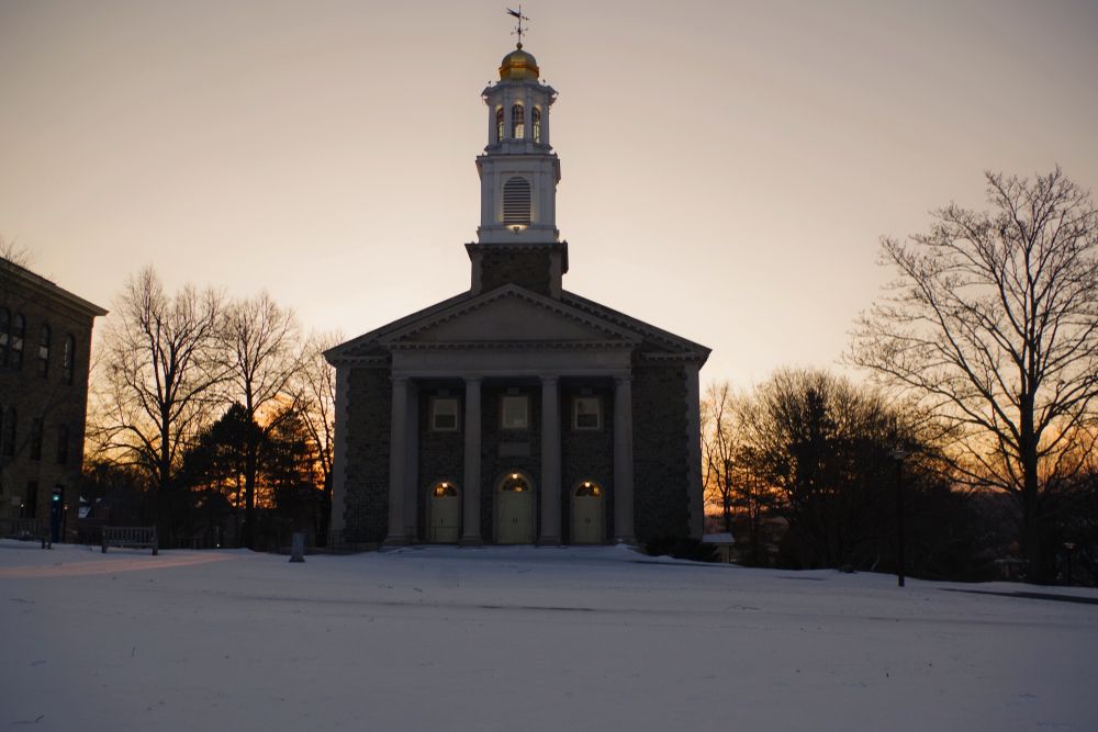 10 Cozy College Towns In New York To Visit This Winter