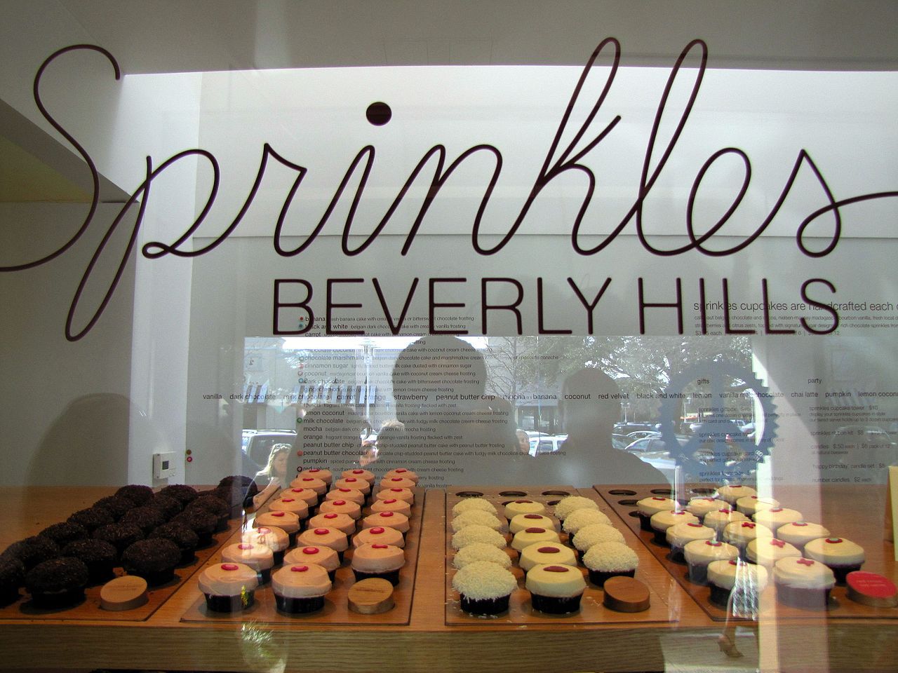 Sprinkles Cupcakes entrance Beverly Hills store