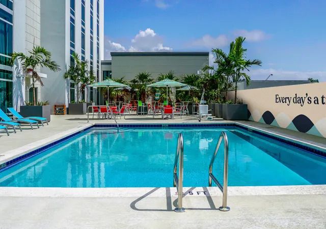 Pool View of Hotel Dello Fort Lauderdale Airport