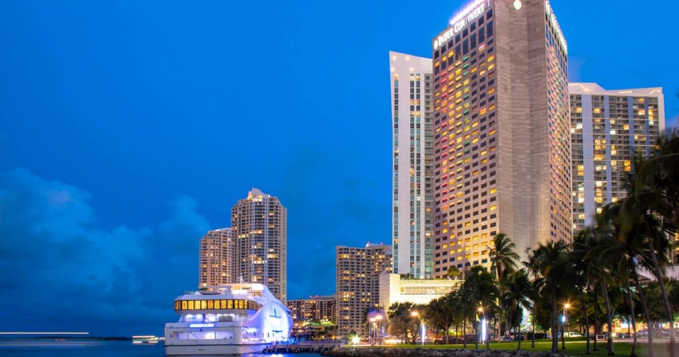 Panoramic view of Intercontinental Hotel at night, Miami