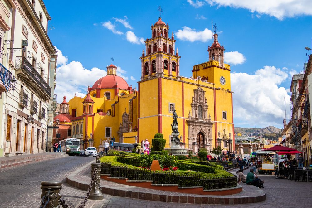Basilica of Our Lady of Guanajuato Cathedral and Plaza de la Paz in Guanajuato, Mexico