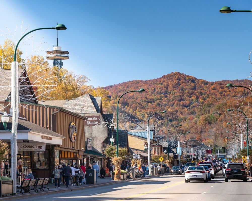 Street view of the popular tourist city of Gatlinburg, Tennessee 