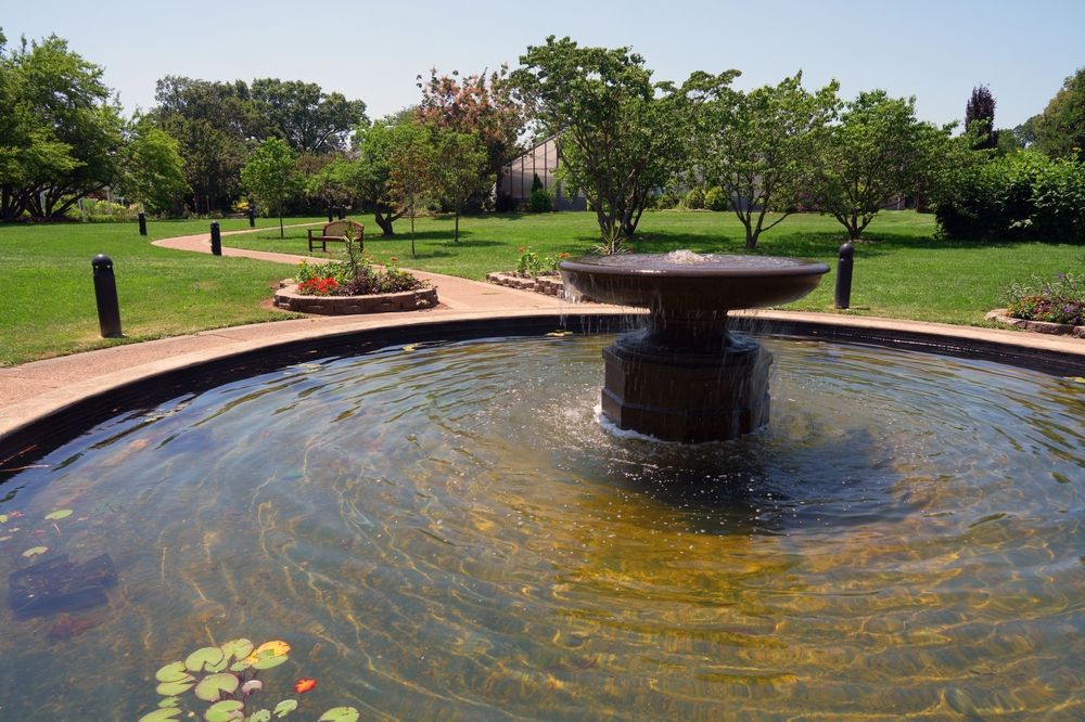 Fountain in Washington Park Botanical Garden, Springfield