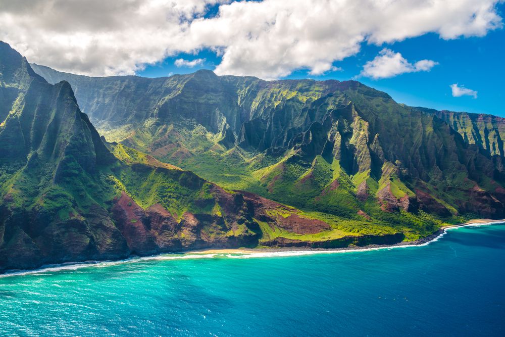 Best Hawaiian Island for Hiking (plus 11 trails that make it the