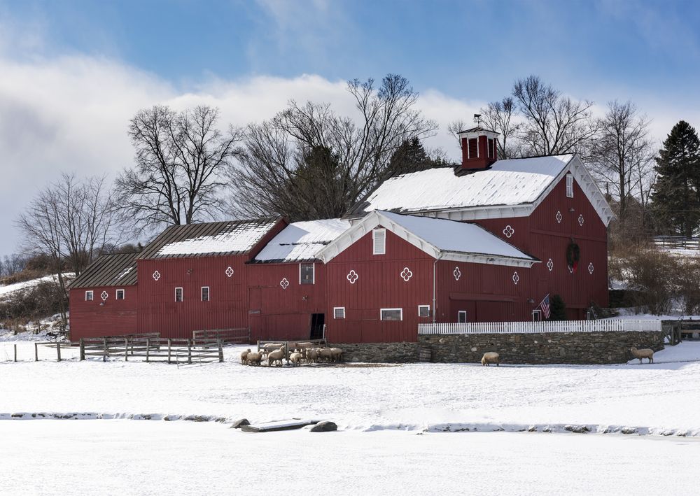 10 Beautiful Small Towns In New York To Visit During Holiday Season