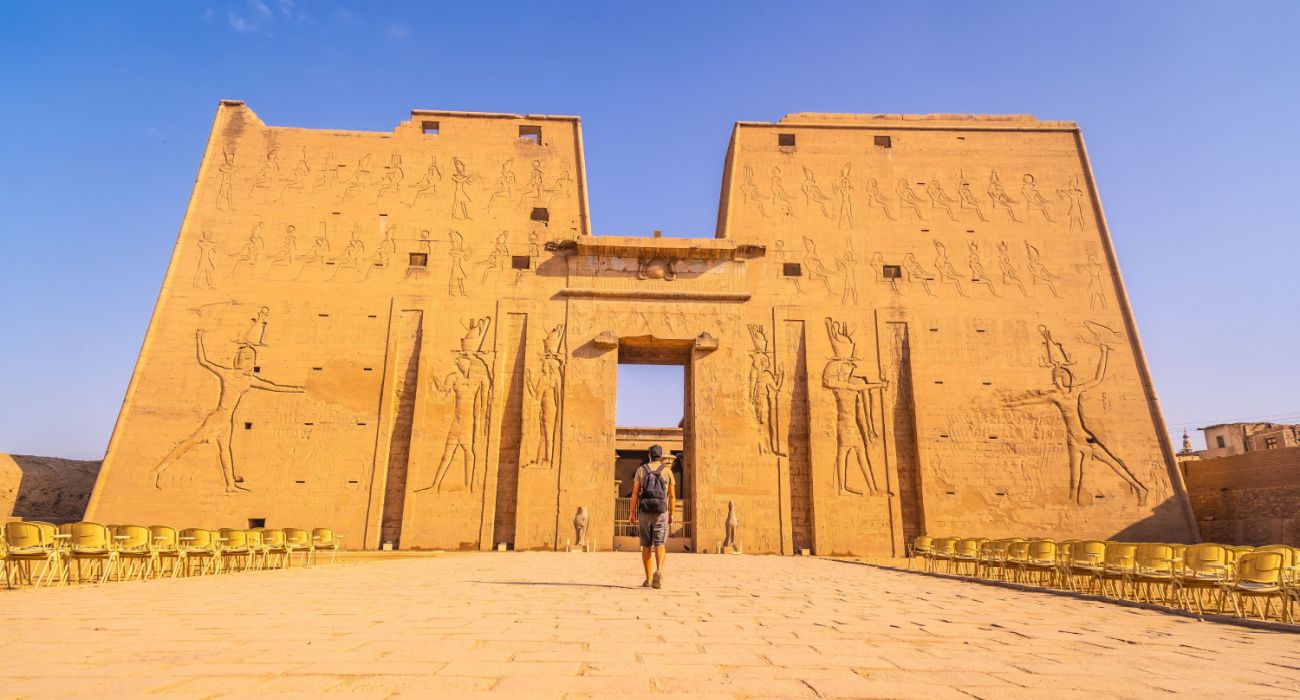 Besuchen Sie den Tempel von Edfu, einen der besterhaltenen Tempel Ägyptens