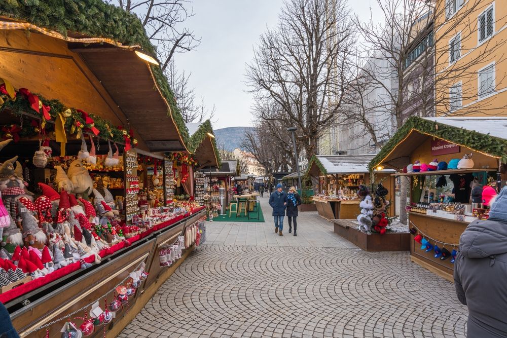 今年イタリアでクリスマスを祝うお祭りの場所 10 選