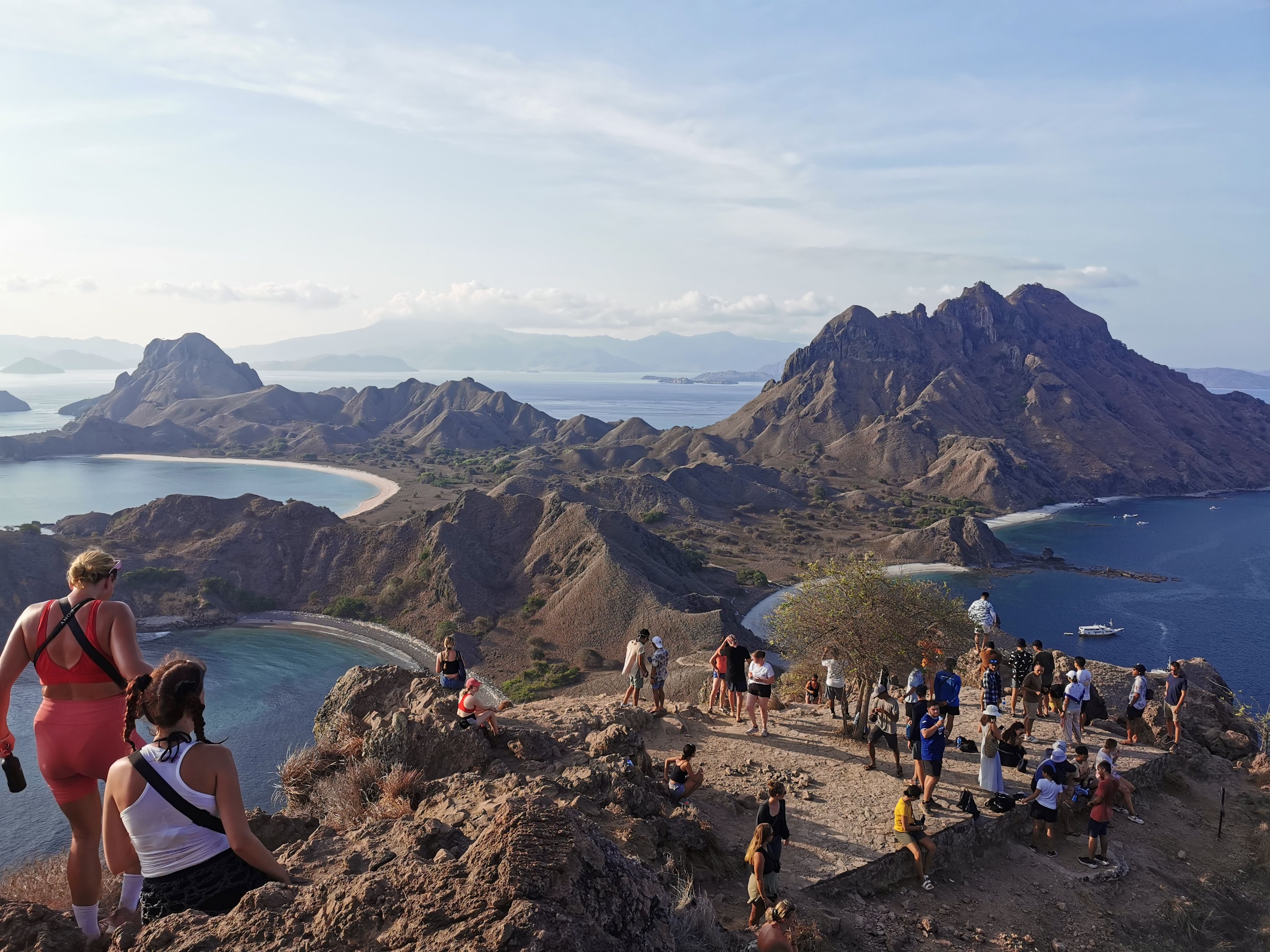 Watch The Sunset On Iconic Padar Island: It's Inhabited By Komodo Dragons