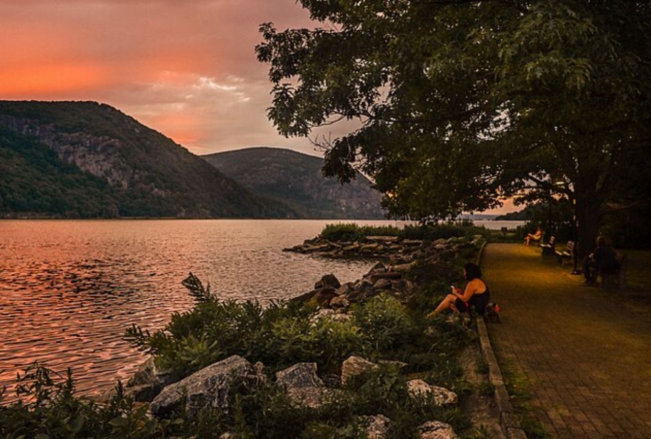 This Small Town In New York Is Perfect For A Lowkey Weekend Getaway