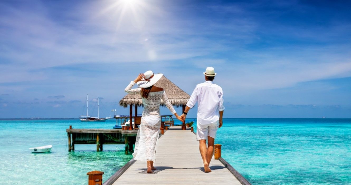 12 Things Couples Can Get For Free On Their Honeymoon (If They Literally  Just Ask)