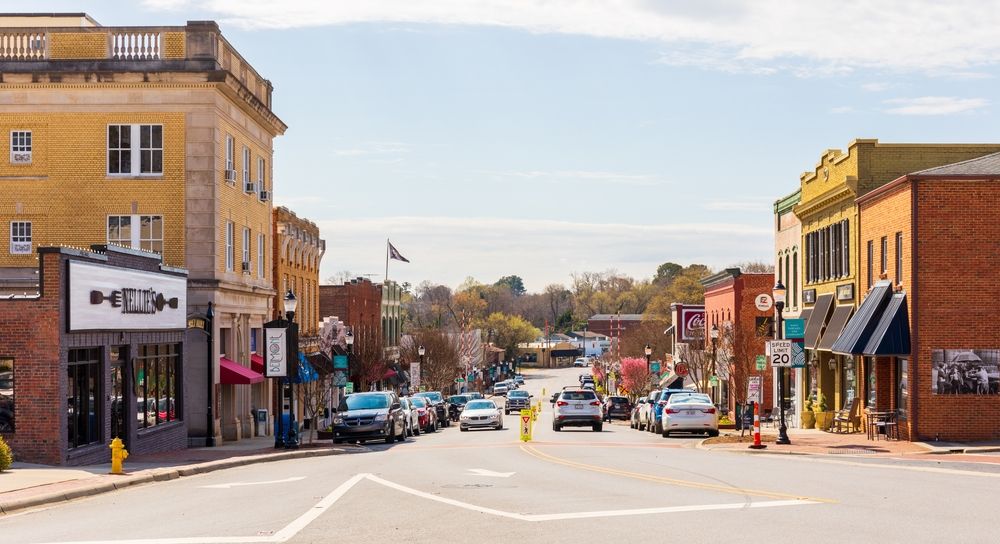 18 Charming Small Towns Just A Short Drive From Charlotte You Should Visit