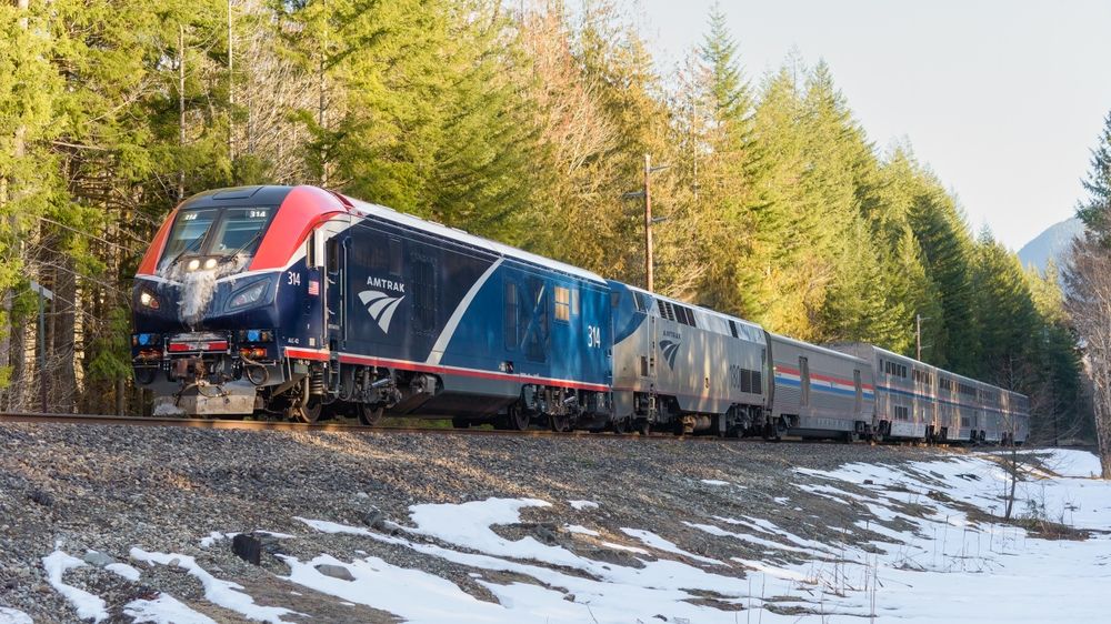 10 Scenic Sleeper Train Routes In The US