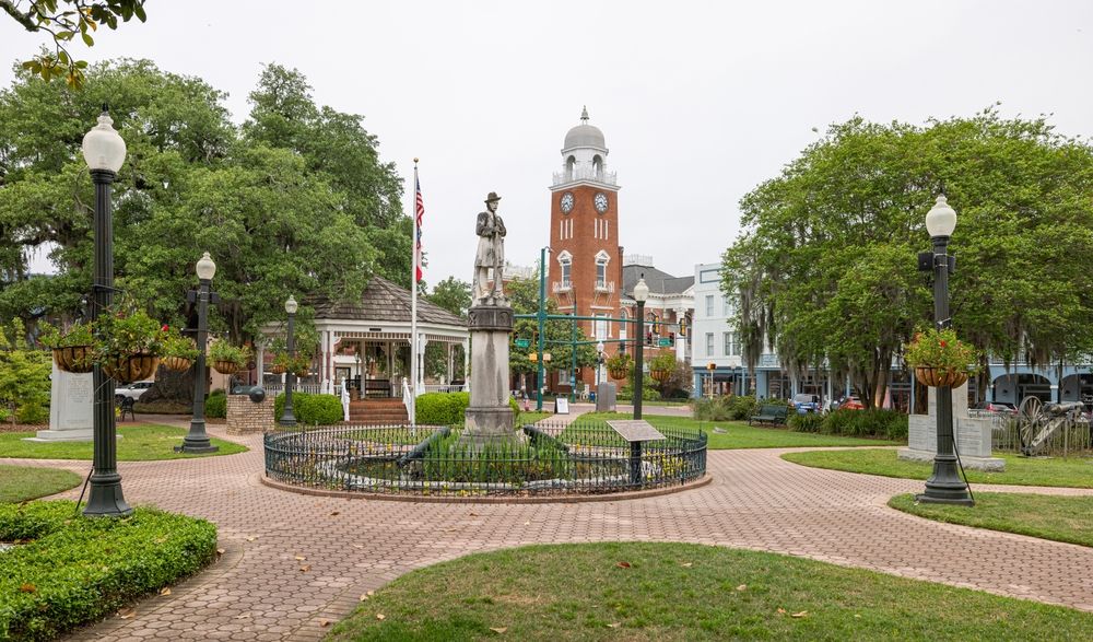 10 Hidden Gems: Small & Underrated Towns In Georgia Worth Exploring