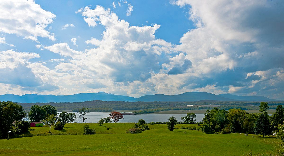 10 Cozy Small Towns In New York State For Introverts