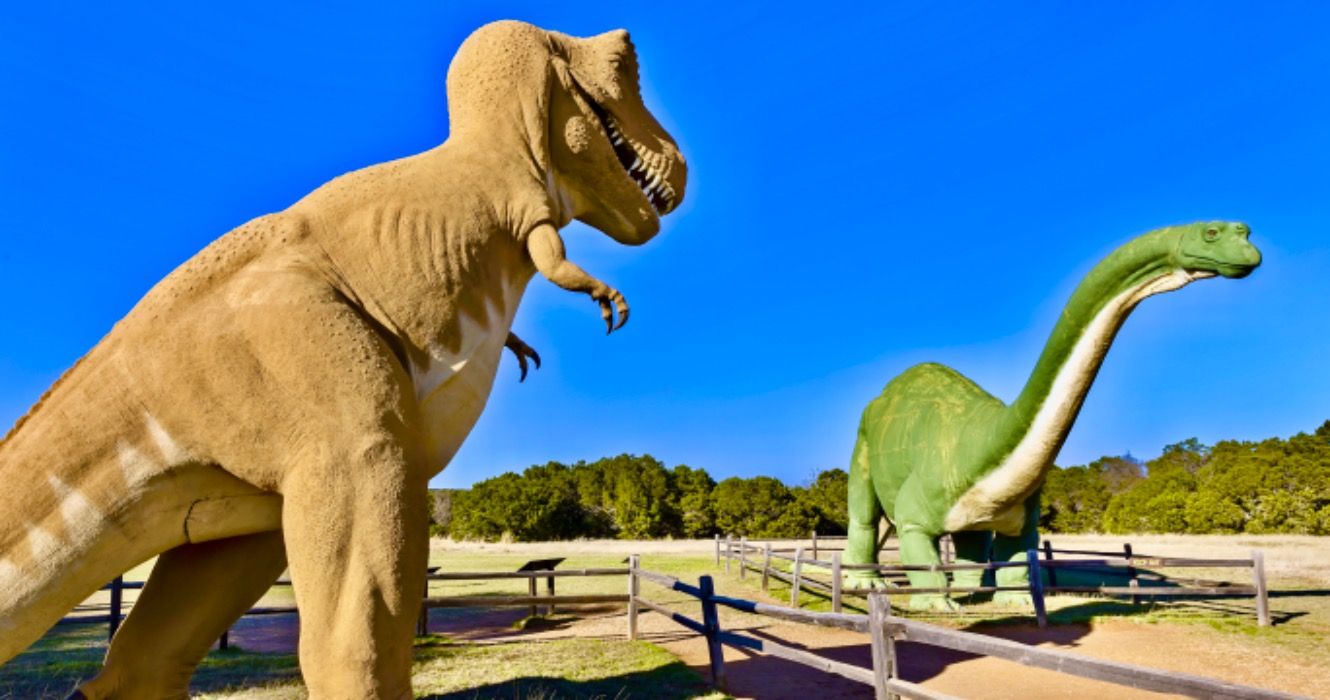 Two dinosaurs figures at the Dinosaur Valley State Park, Texas