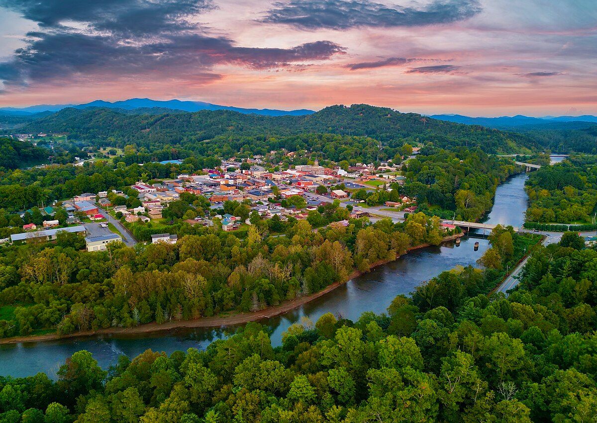 Murphy, N.C. next to the Hiwassee River