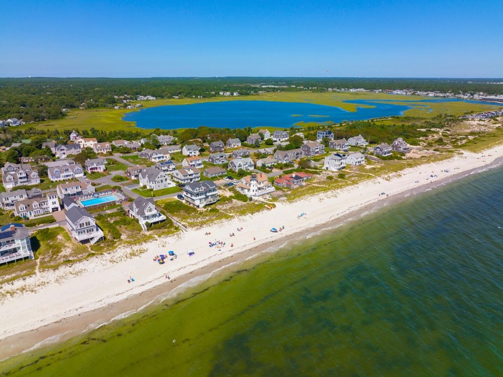 The Most Infamous Pirate In History Went Down At This Popular US Beach Spot