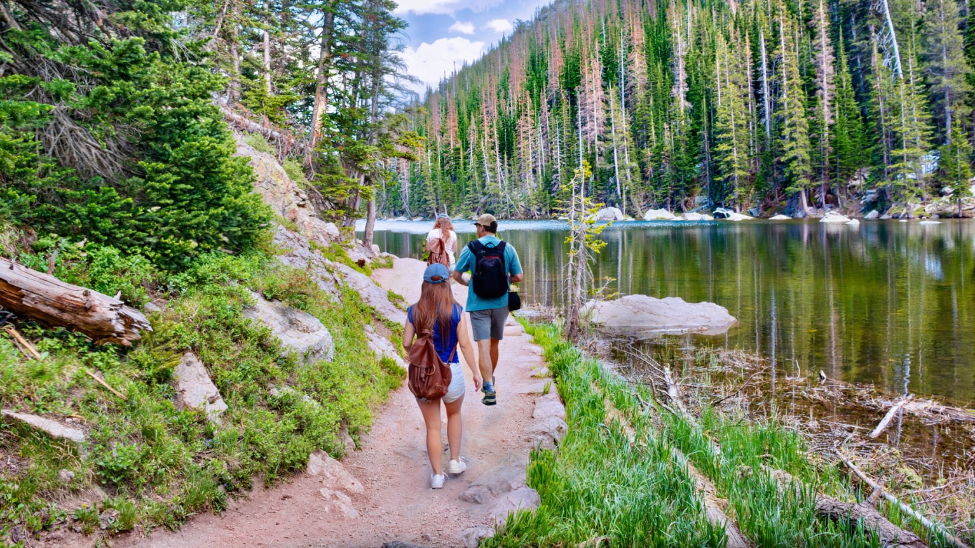 7 Most Beautiful Alpine Lakes To Hike In Colorado