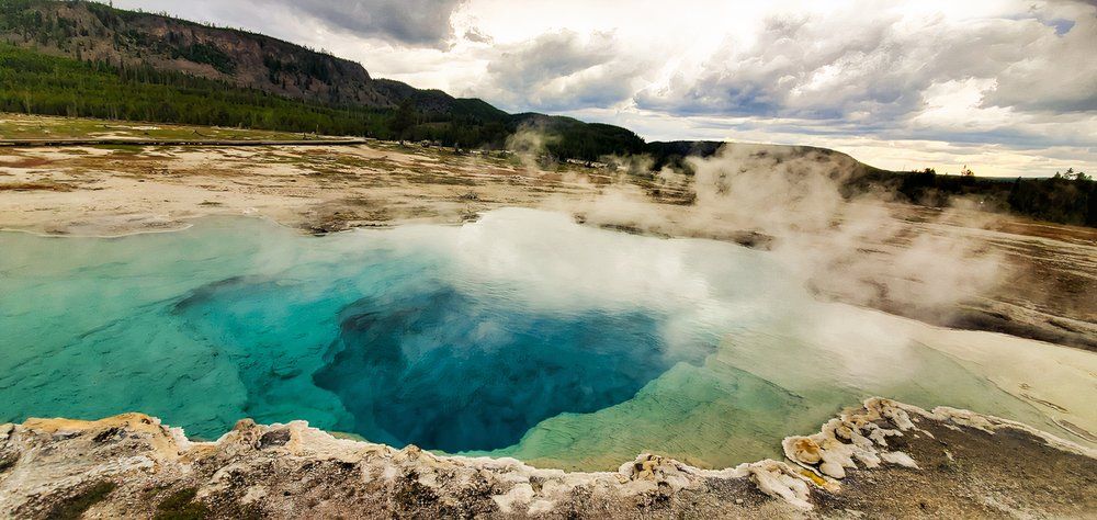 Sapphire Pool, Biscuit Basin Trail, Yellowstone National Park