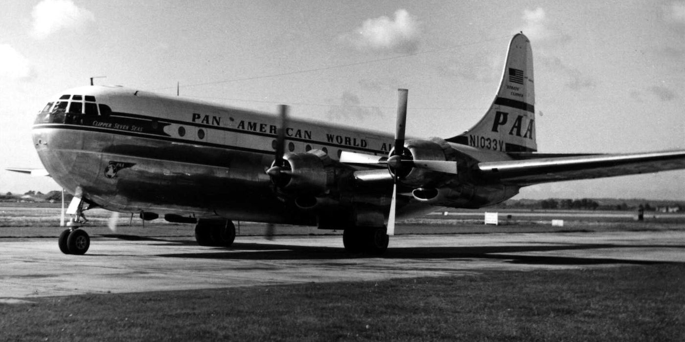 泛美航空 Stratocruiser，类似于泛美航空 7 号航班