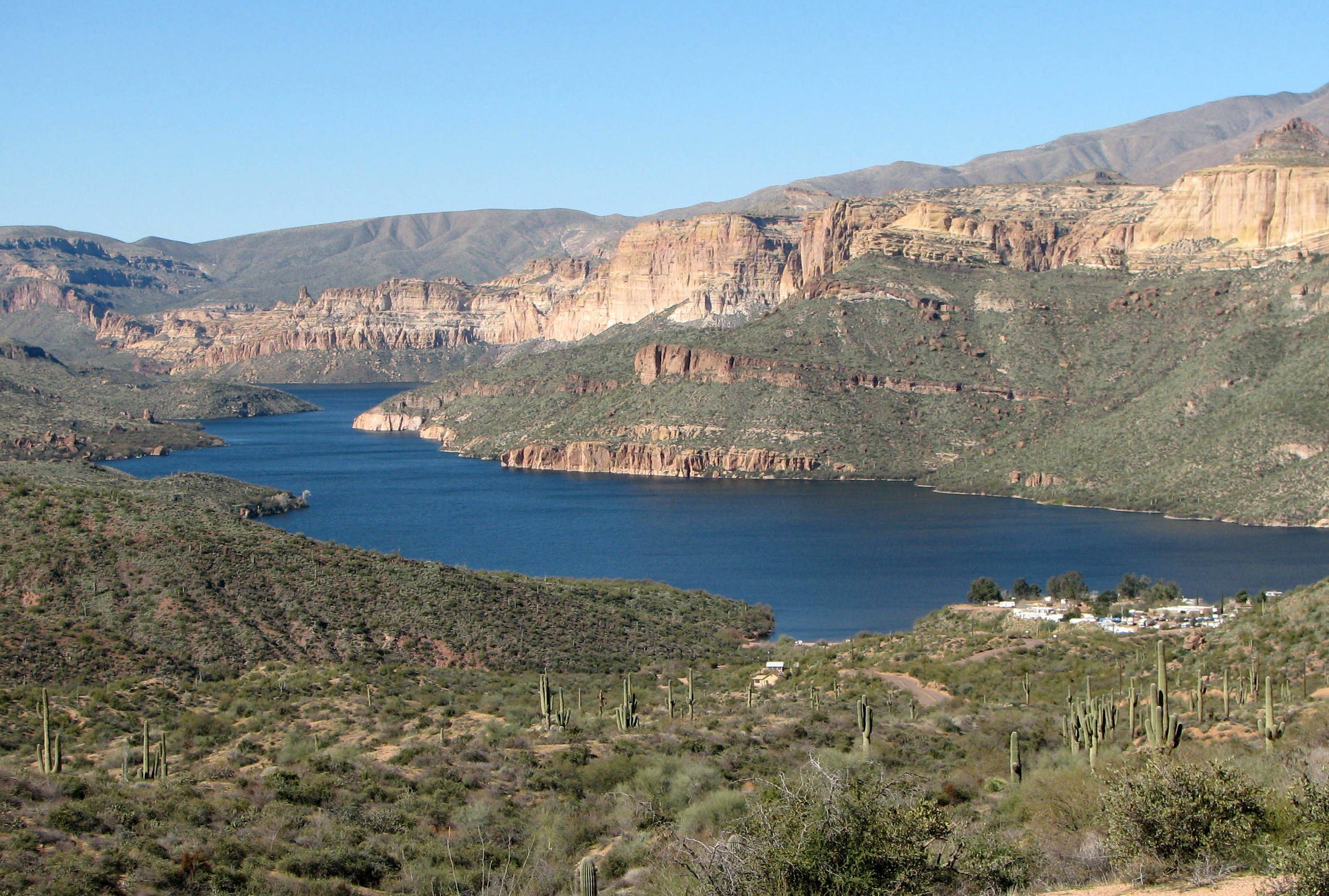 7 Arizona Lakes To Check Out This Labor Day