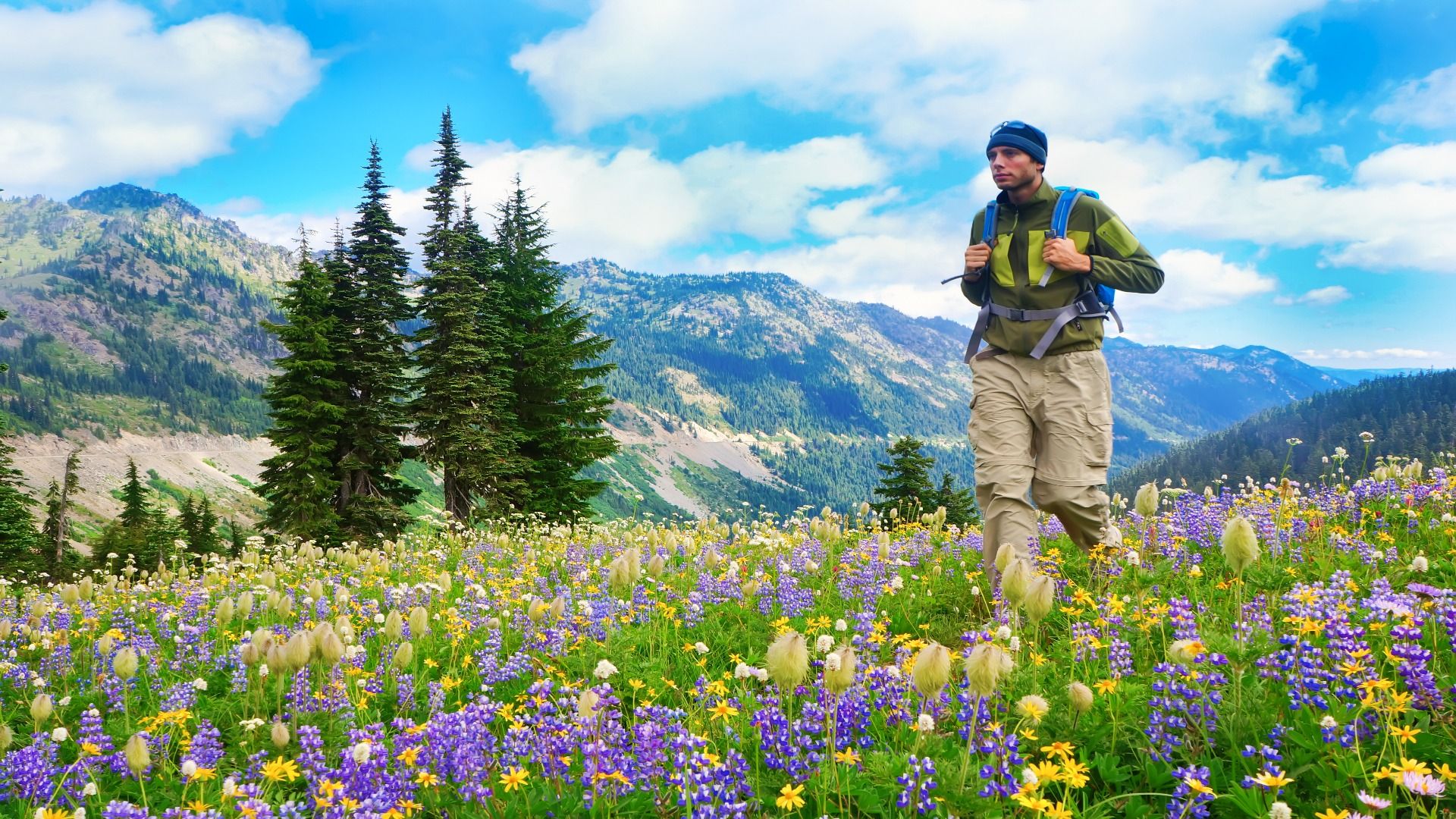 This Underrated Washington Hike Feels Otherworldly