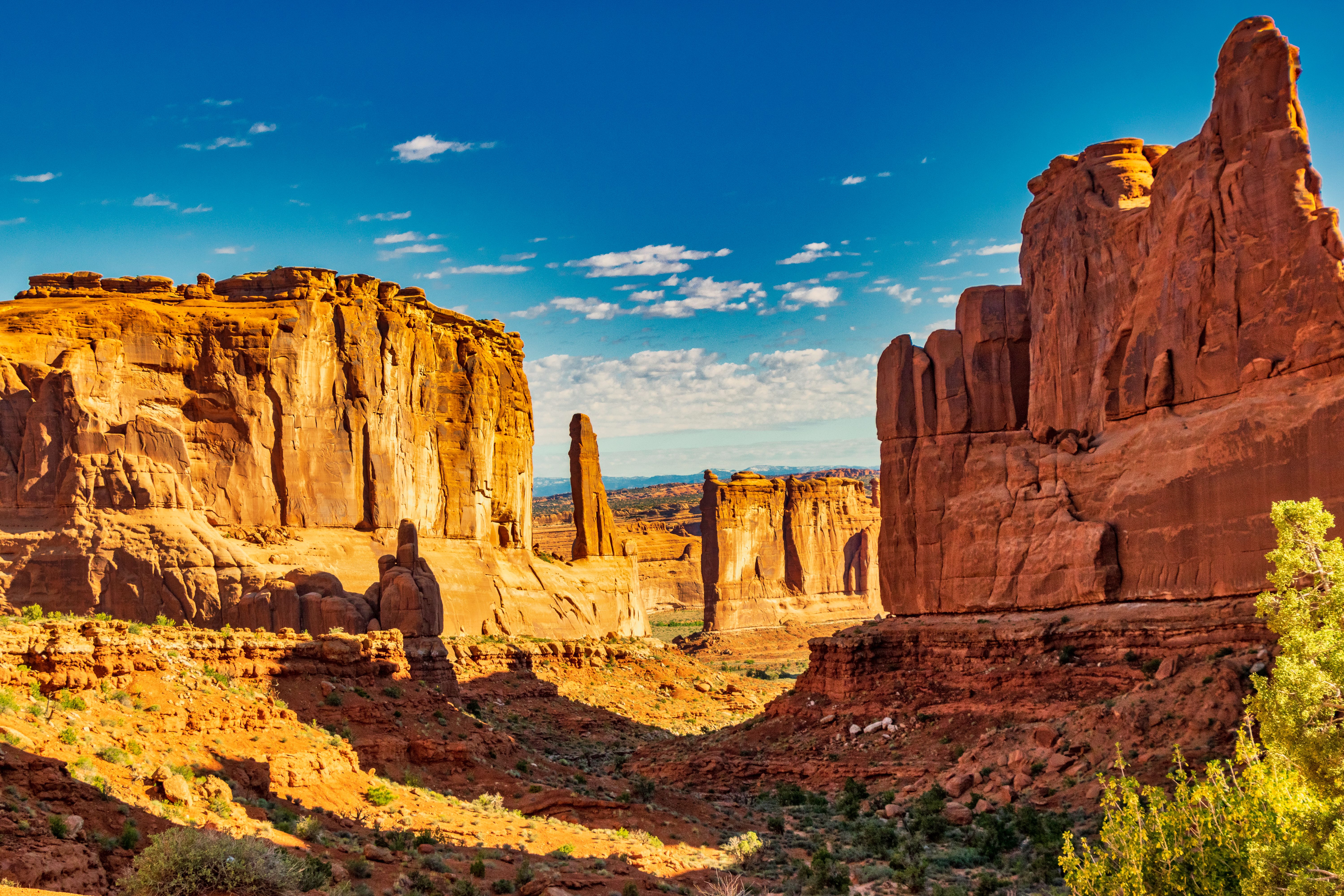 Park Avenue Trailhead view in Arches National Park, Utah