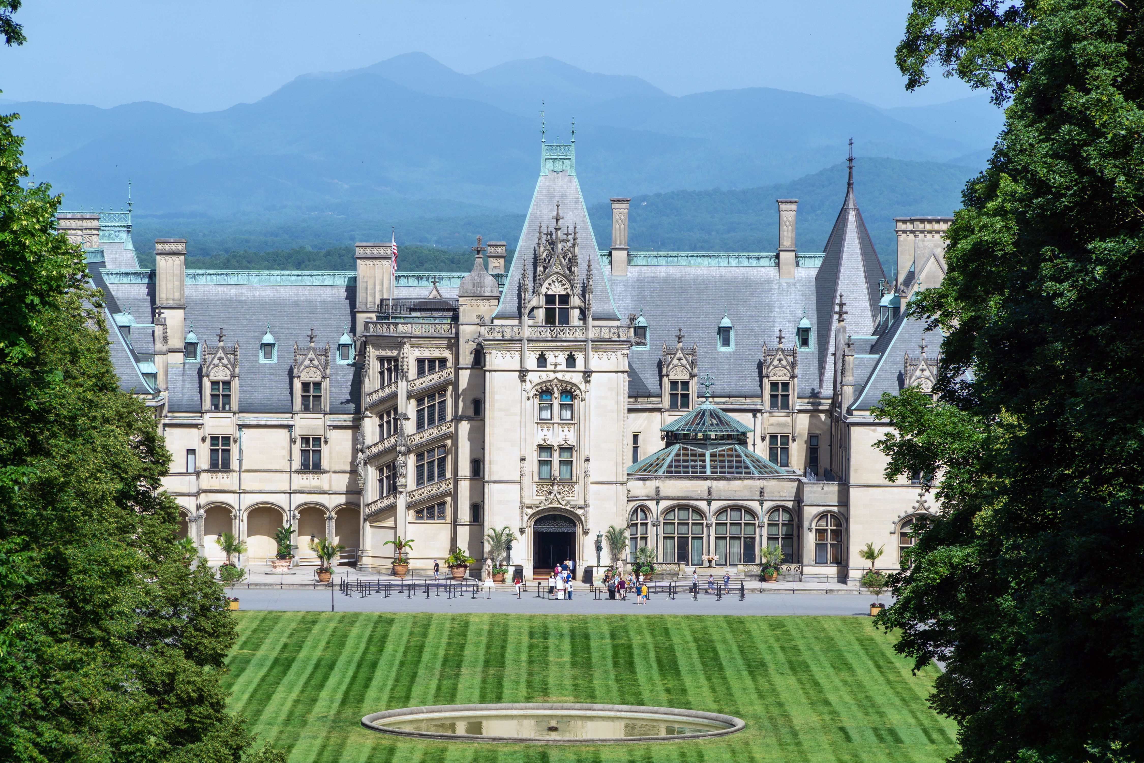 Biltmore Estate In Asheville, Nc Announces Reopening Despite Governor's 