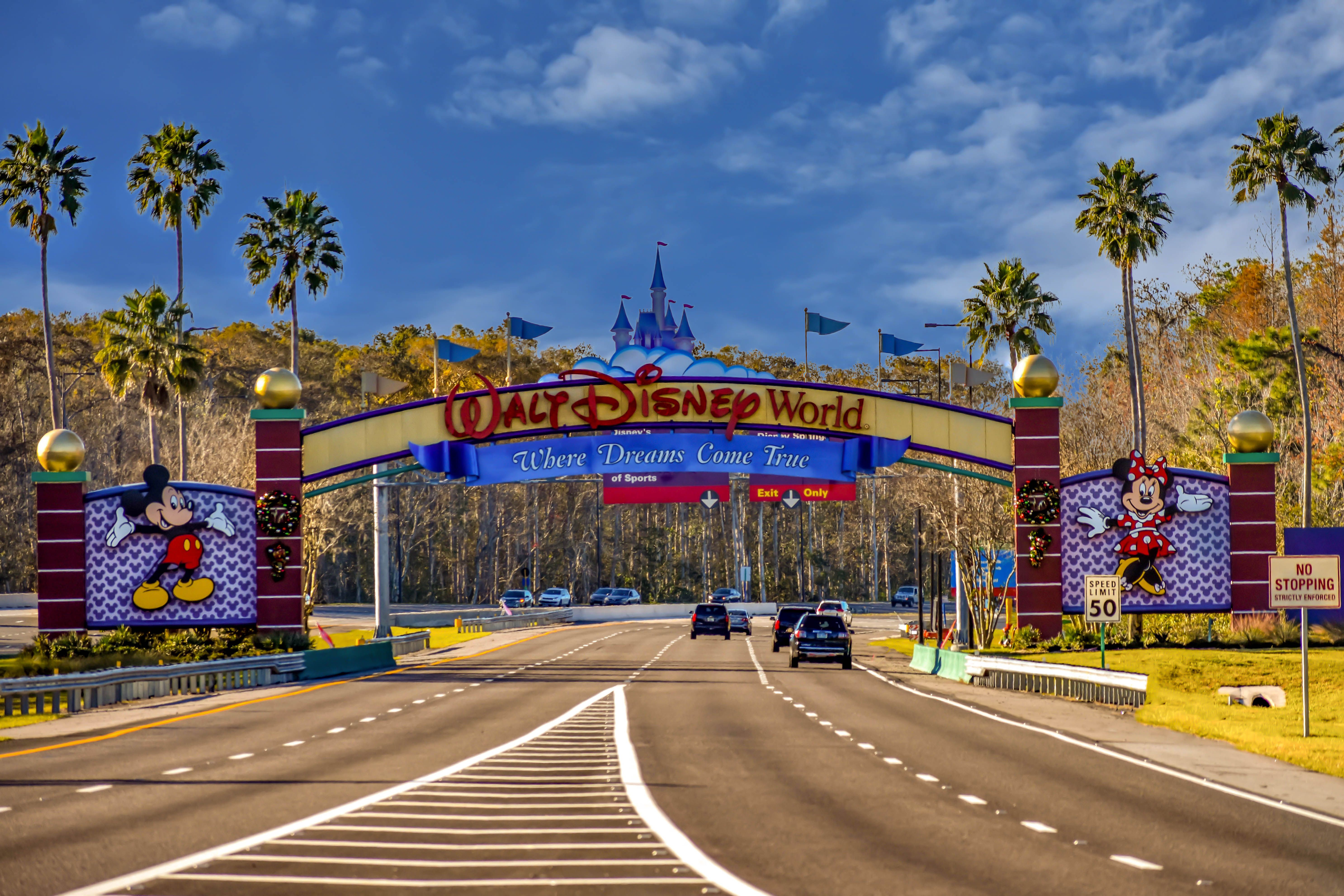 Is Disney World Closed? What To Know About The Happiest Place On Earth ...