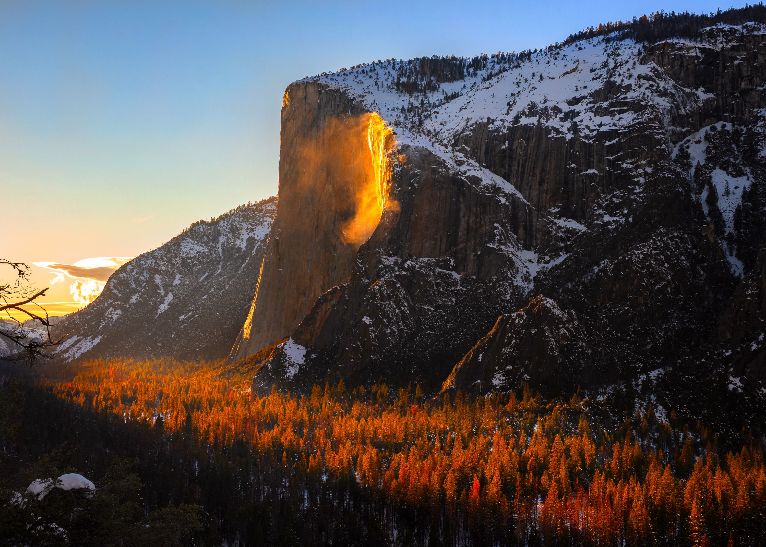 This Strange Yosemite Phenomenon Will Occur In 2025 (But Book Early To