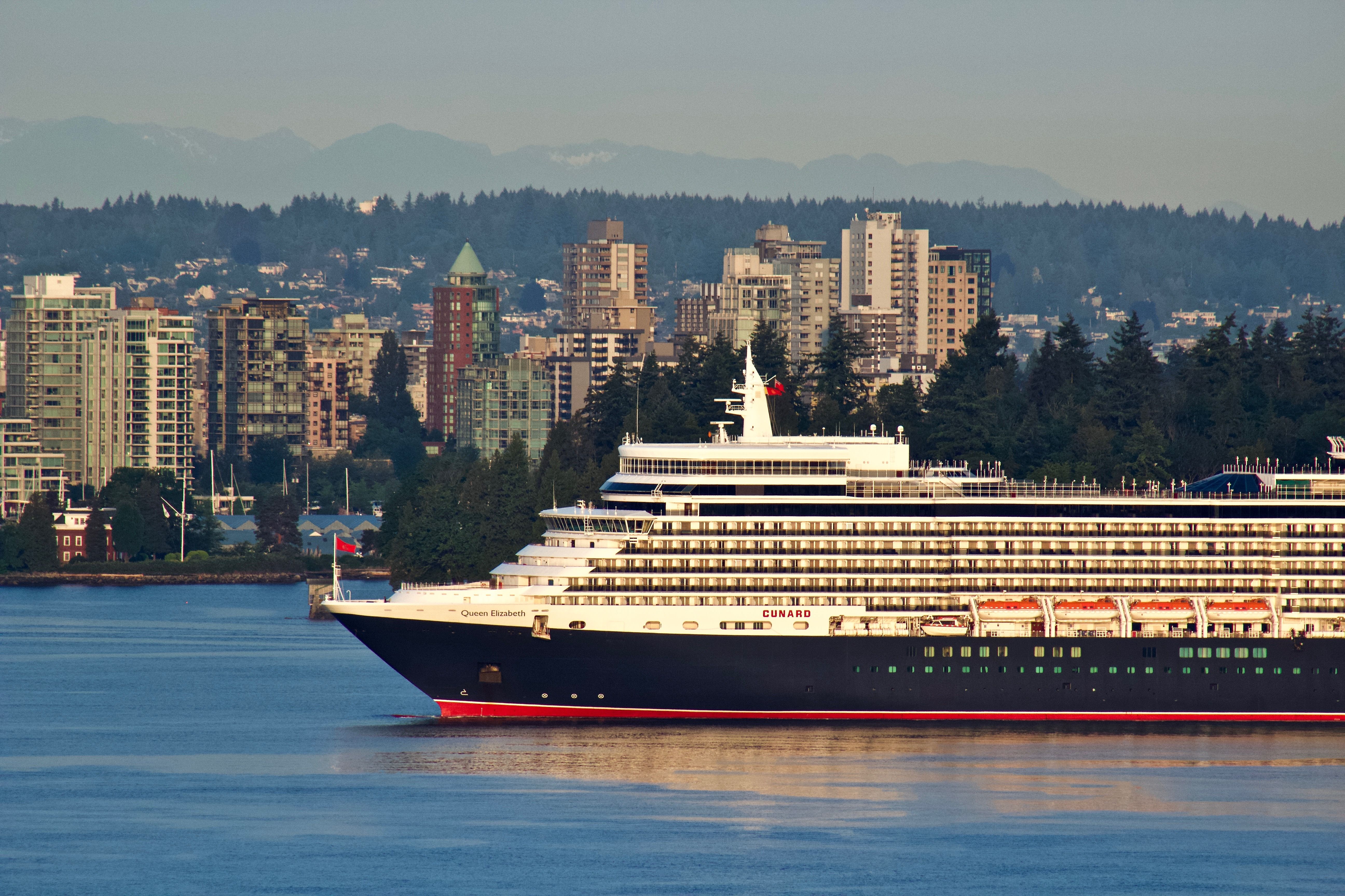 Cunard Queen Elizabeth cruise liner arrives in Vancouver from Alaska