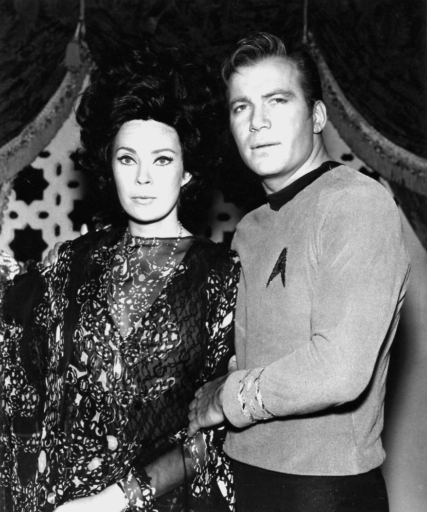 Antoinette_Bower_William_Shatner_Star_Trek_1967