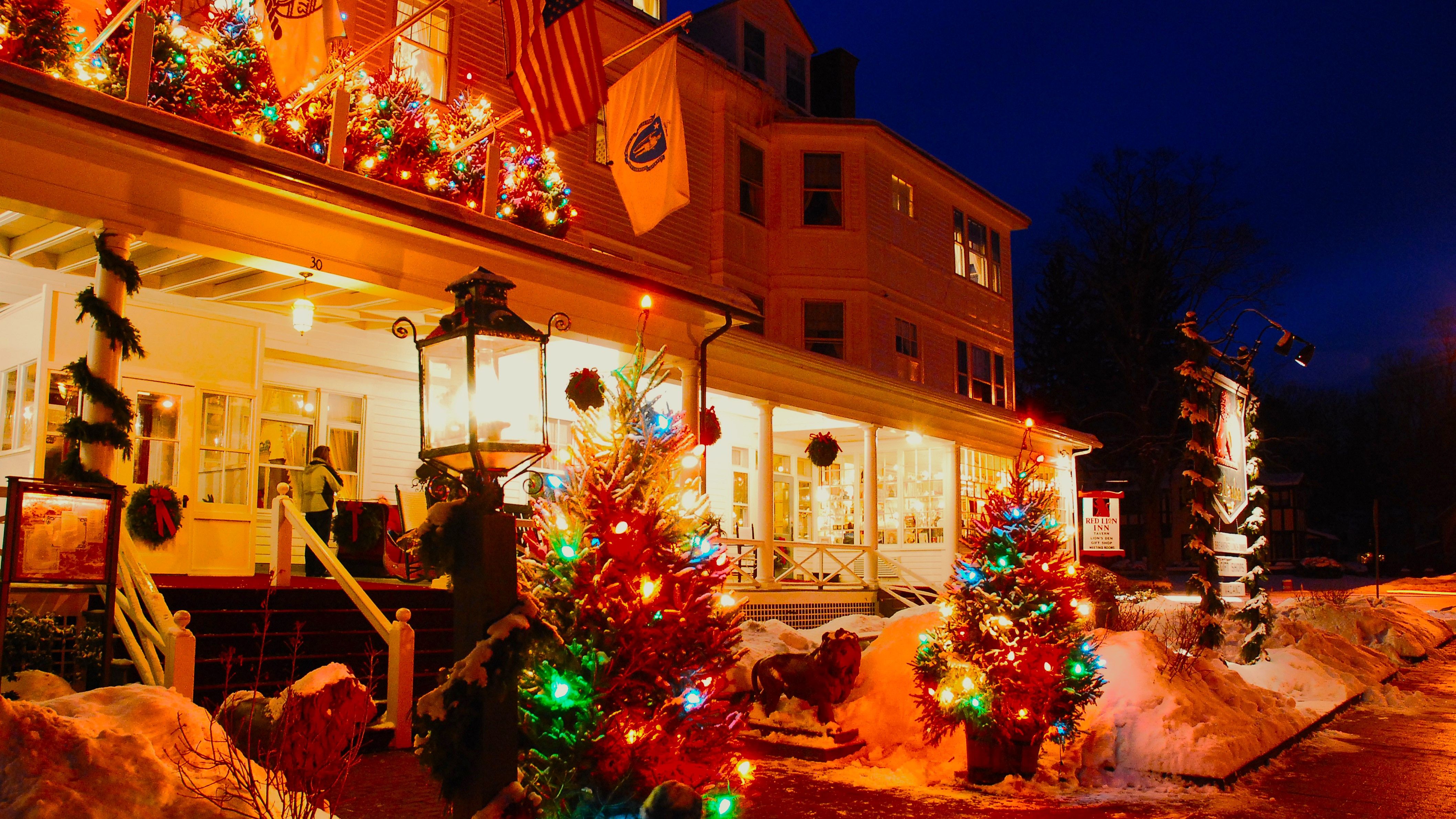 7-best-christmas-towns-in-new-england-this-winter