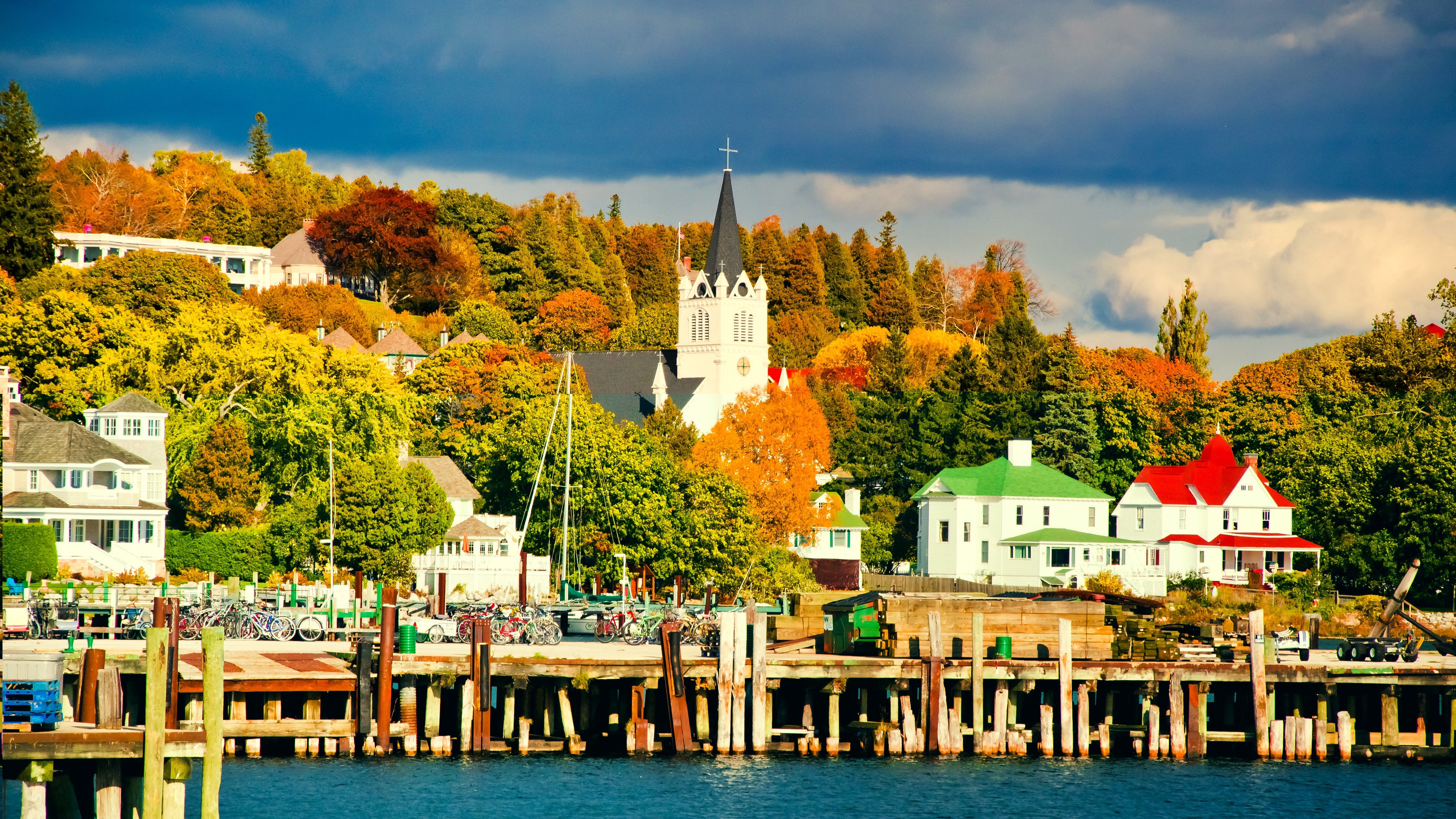 10 Care Free Car Free Towns In America For Those Who Hate Driving 10-care-free-car-free-towns-in-america-for-those-who-hate-driving
